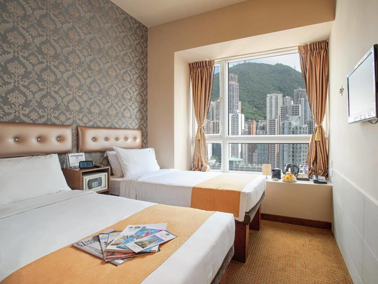 Готель Ramada Hong Kong Harbour View Екстер'єр фото